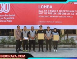 Semarak HUT ke-80 RI, Polres Pelabuhan Tanjung Perak Tumbuhkan Kebersamaan Lewat Perlombaan