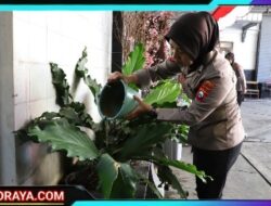 Sambut HUT ke-77, Polwan Polresta Malang Kota Gelar Bakti Religi di Sejumlah Tempat Ibadah