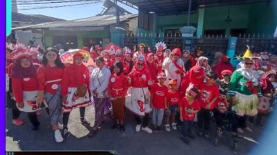 Warga RW 08 Gedangan Gelar Pawai Meriah Peringati HUT Kemerdekaan RI ke-80