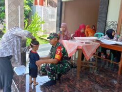 Intervensi Cegah Stunting, Babinsa Purwokerto Srengat Beri Motivasi Posyandu Delima Di Blitar