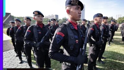 Anggota Sat Brimob Polda Jatim Terima Penghargaan KPLB Dari Kapolri