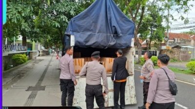 Polresta Banyuwangi Berhasil Amankan Truk Muat Ribuan Liter Miras Jenis Arak Dikemas Dalam Botol