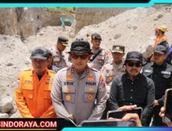 Tim SAR Gabungan Polres Magetan Berhasil Evakuasi Korban Longsor Tambang Trosono