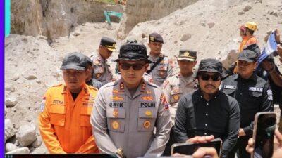 Tim SAR Gabungan Polres Magetan Berhasil Evakuasi Korban Longsor Tambang Trosono