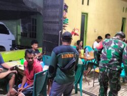 Komitmen Jaga Keamanan Lingkungan Babinsa Dan Linmas Gelar Patroli Malam