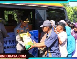 Polres Ngawi Berbagi, Warga Desa Pacing : Terimakasih Pak Polisi