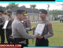 Polres Blitar Gelar Upacara PTDH Bagi Anggota Yang Melakukan Pelanggaran