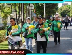 Polda Jatim Peduli Masyarakat Gelar Baksos Salurkan Bantuan Untuk Ribuan Warga