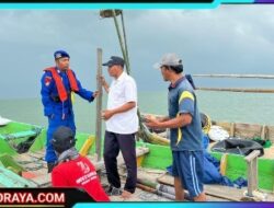 Cegah Konflik Antar Nelayan Satpolairud Polres Gresik Bongkar Dua Rumpon di Perairan Utara