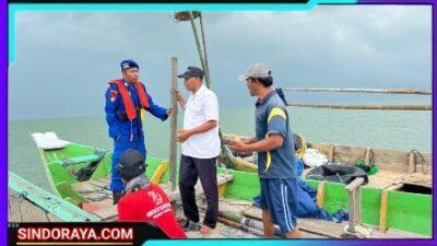 Cegah Konflik Antar Nelayan Satpolairud Polres Gresik Bongkar Dua Rumpon di Perairan Utara