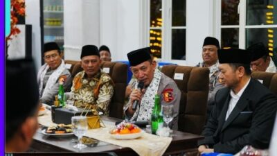 Kapolri Tekankan Jaga Persatuan-Kesatuan saat Silaturahmi ke Ponpes An-Nur Malang