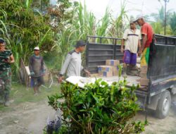 Satgas TMMD Regtas ke-126 Kodim 1208/Sambas Turunkan Material Semen untuk Rabat Beton