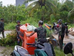 Satgas TMMD ke-126 Kodim 1208/Sambas Dorong Mesin Molen Demi Kelancaran Pekerjaan