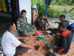 Satgas TMMD ke-126 Kodim 1208/Sambas Gelar Komsos Aktif di Sela Kegiatan