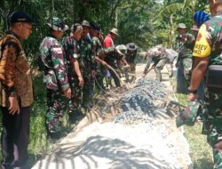 Tim Wasev TMMD Laksanakan Pengecekan Rabat Beton Program TMMD Regtas ke-126 Kodim 1208/Sambas