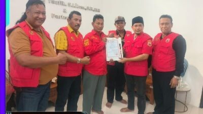 Penyerahan SK dan KTA DPC MADAS Gresik di Kantor DPP MADAS Surabaya