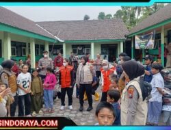 Polres Lumajang Lakukan Trauma Healing, Anak – anak Pengungsi Semeru Kembali Ceria