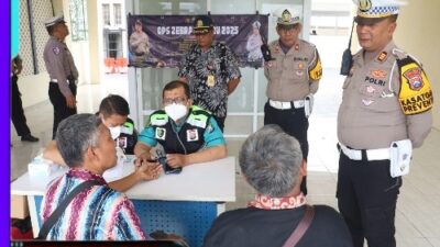 Operasi Zebra Semeru 2025, Polres Pelabuhan Tanjung Perak Lakukan Ramp Check Hingga Tes Urine di Terminal Ampel Surabaya
