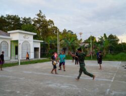 Satgas TMMD ke-126 Kodim 1208/Sambas Laksanakan Olahraga Bersama Warga