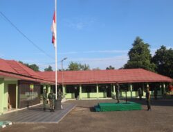 Pasiter Kodim 1008/Tabalong Pimpin Upacara Bendera Merah Putih Penuh Semangat Nasionalisme