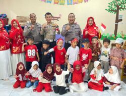 POLANTAS MENYAPA ANAK-ANAK PG–RA–TK AL AMIN, KENALKAN PROFESI POLRI DENGAN CARA MENYENANGKAN