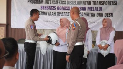 SATLANTAS POLRESTA SIDOARJO BERIKAN SOSIALISASI, DI LOKASI BLACKSPOT UNTUK TEKAN FATALITAS KORBAN KECELAKAAN PADA OPS ZEBRA SEMERU 2025