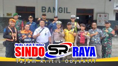 Cegah Kecelakaan Saat Nataru, Polisi Batasi Kendaraan di Perlintasan Kereta Tanpa Palang di Pasuruan