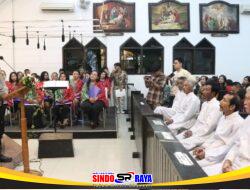 Kapolres Nganjuk Sambangi Gereja, Sampaikan Ucapan Selamat Natal 2025