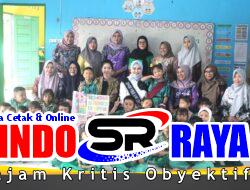 Ketua Persit KCK Cabang XXXII Dim 1009 Dampingi Bunda PAUD Tanah Laut Saat Berkunjung di TK Kartika V-30