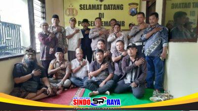 Berawal Tegang, Berakhir Haru: Kejutan Warga dan Anggota di Mapolsek Semampir