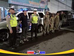 Patroli Gabungan Polsek Semampir–Satpol PP Jaga Kamtibmas Wonokusumo