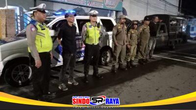 Patroli Gabungan Polsek Semampir–Satpol PP Jaga Kamtibmas Wonokusumo