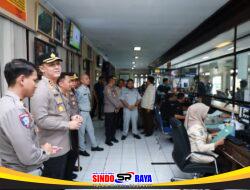 Kapolres Jember Kunjungi Kantor Samsat Pastikan Pelayanan Optimal