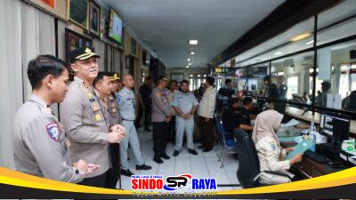 Kapolres Jember Kunjungi Kantor Samsat Pastikan Pelayanan Optimal