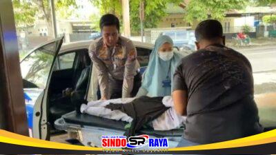 Aksi Humanis, Kasat Lantas Polresta Banyuwangi Selamatkan Korban Laka Tunggal