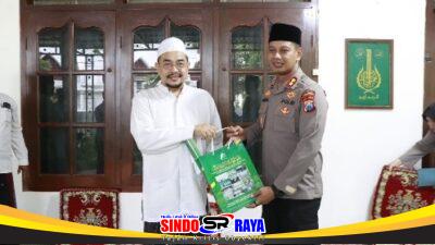 Jalin Silaturahmi Kapolres Sumenep Kunjungi Ponpes Al-Amien Prenduan