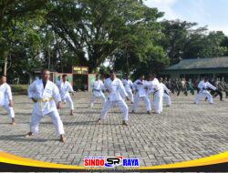 Kodim 1002/HST Asah Kemampuan Beladiri Prajurit Melalui Latihan Karate