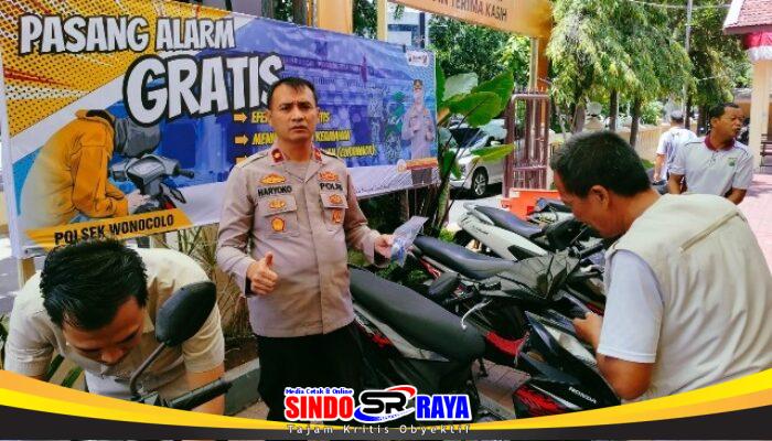 Cegah Curanmor, Polsek Wonocolo Pasang 100 Alarm Kendaraan Gratis untuk Warga Surabaya