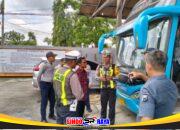 Untuk Keselamatan, Polres Lamongan Ramp Check Bus Pariwisata Jelang Harlah NU