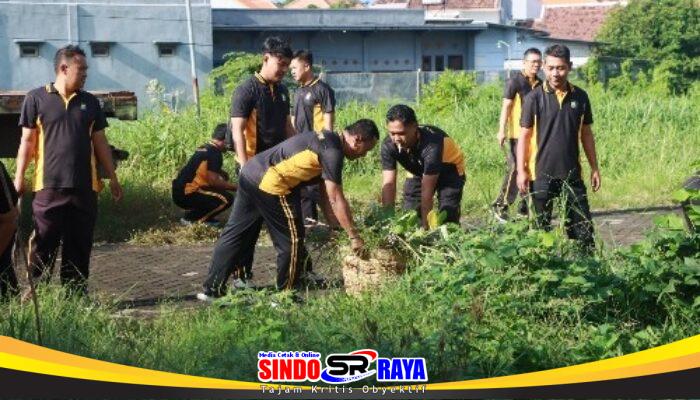 Polres Pasuruan Gelar Kerja Bakti Dukung Gerakan Indonesia ASRI
