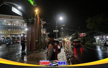 Sat Samapta Polres Pasuruan Perkuat Pengamanan Sholat Tarawih di Beji Selama Ramadhan 1447 H