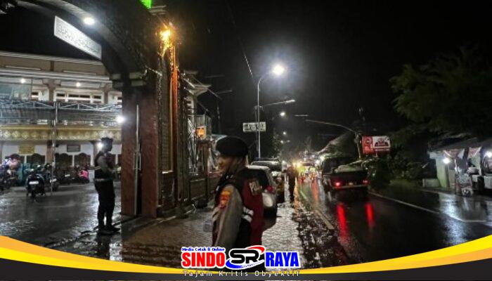 Sat Samapta Polres Pasuruan Perkuat Pengamanan Sholat Tarawih di Beji Selama Ramadhan 1447 H