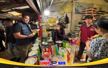 Satgas Pangan Polrestabes Surabaya Unit Tipidek cek harga beras dan minyak goreng di pasar.