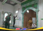 Sambut Ramadhan 1447 H, Babinsa Koramil 1002-08/Labuan Amas Utara Bersihkan Langgar Al Ikhlas Bersama Warga