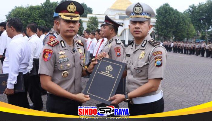Kapolres Pasuruan Pimpin Apel Pagi, 38 Personel Polres Terima Penghargaan