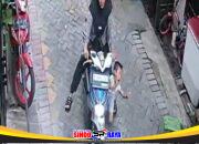 Rekaman CCTV tabrak lari di Surabaya libatkan motor Honda Beat.