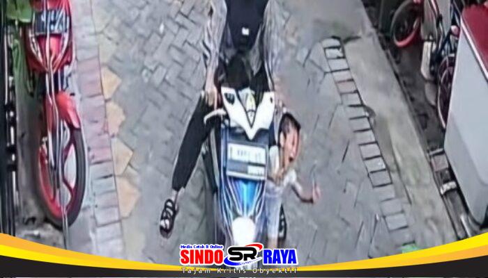 Emak-emak Kabur Usai Tabrak Lari Balita di Surabaya, Aksinya Terekam Jelas Oleh CCTV