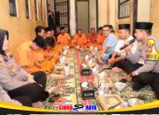 Ramadhan di Balik Jeruji, Kapolres Sumenep Buka Puasa Bersama Tahanan