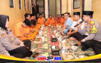 Ramadhan di Balik Jeruji, Kapolres Sumenep Buka Puasa Bersama Tahanan