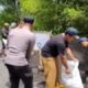 Gotong Royong Polres Lumajang dan Warga Pasang Ratusan Bronjong di Lokasi Longsor